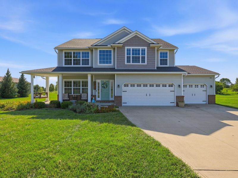15115 Home Court, Ashville, OH 43103 Photo 3