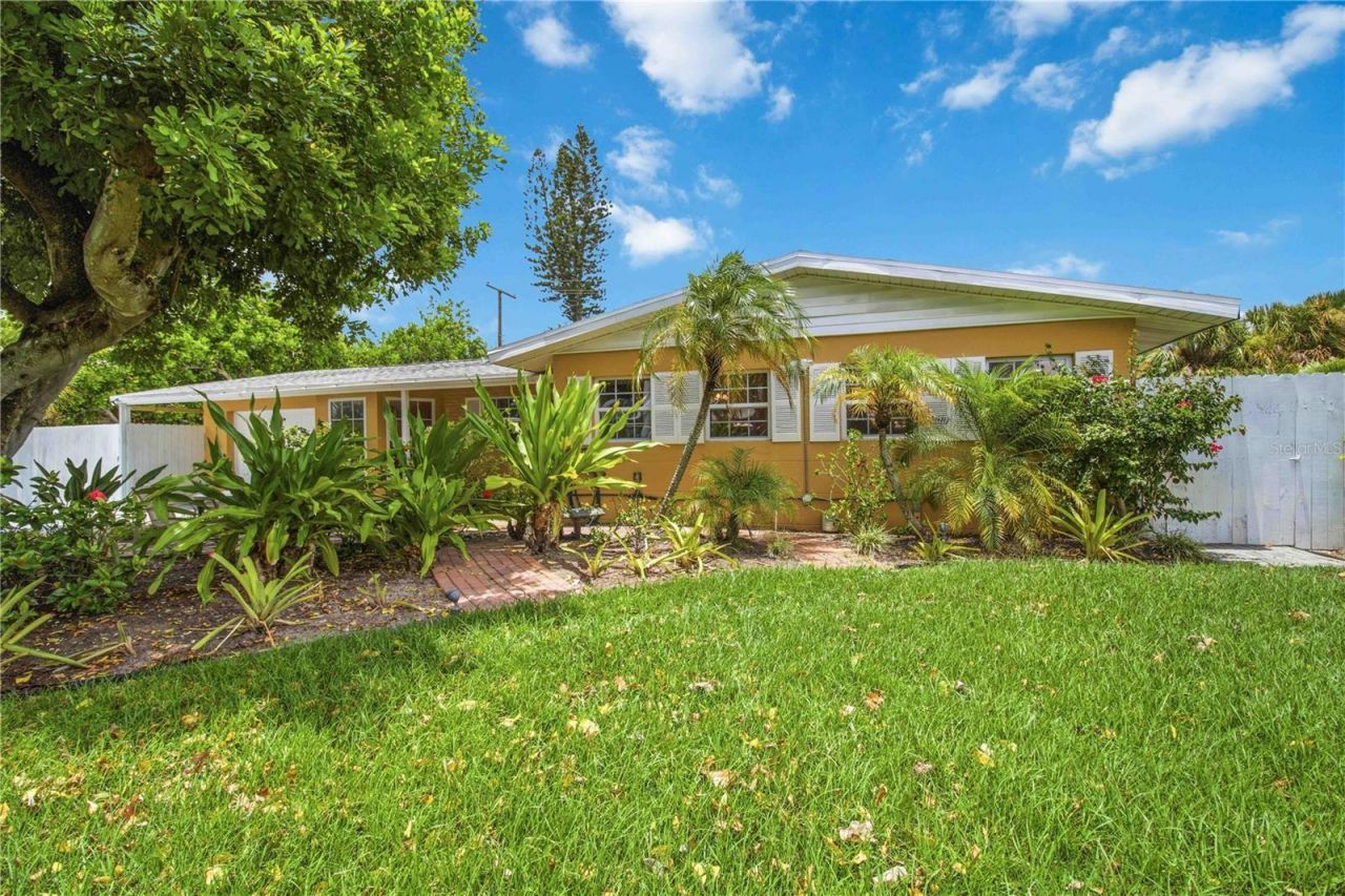 5720 24th Street Court W, Bradenton, FL 34207 Photo