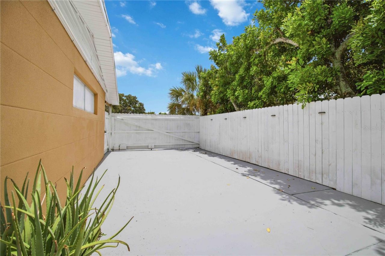 5720 24th Street Court W, Bradenton, FL 34207 Photo