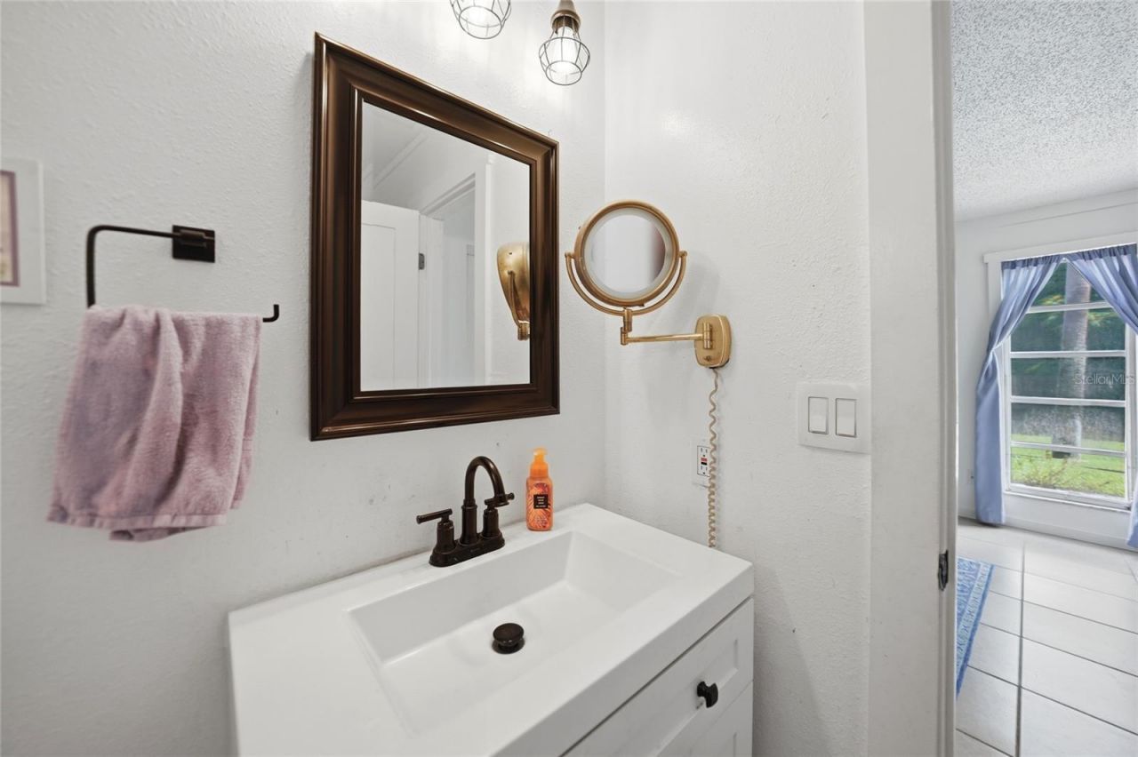 5625 Foxlake Drive, North Fort Myers, FL 33917 Photo