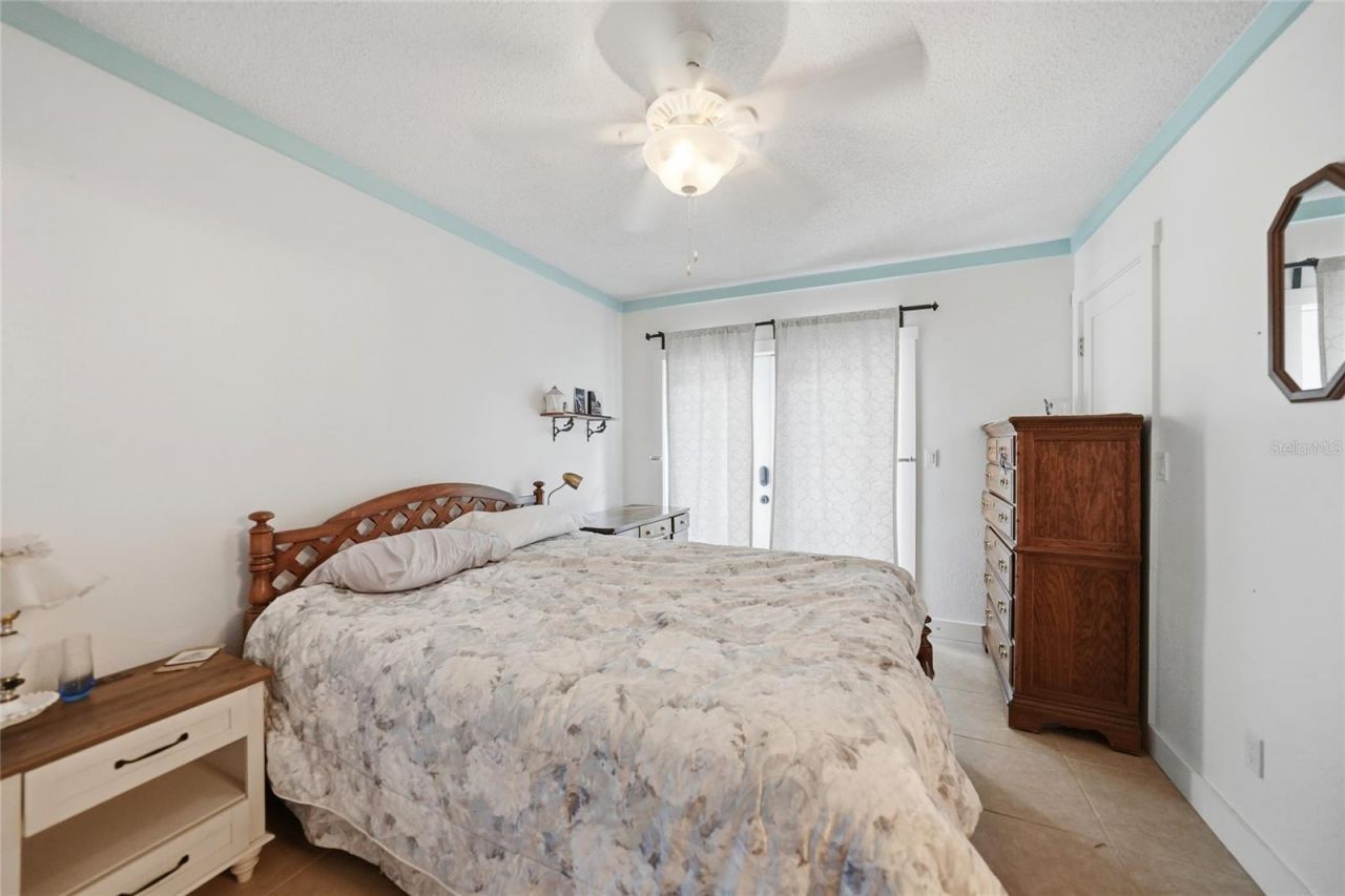 5625 Foxlake Drive, North Fort Myers, FL 33917 Photo