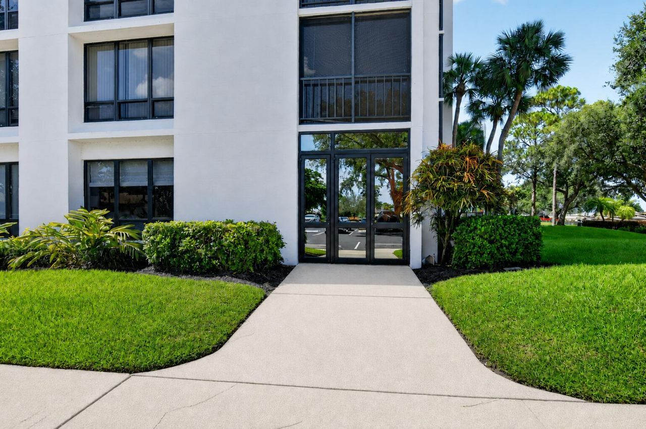 7847 Lakeside Boulevard, Unit 1015, Boca Raton, FL 33434 Photo