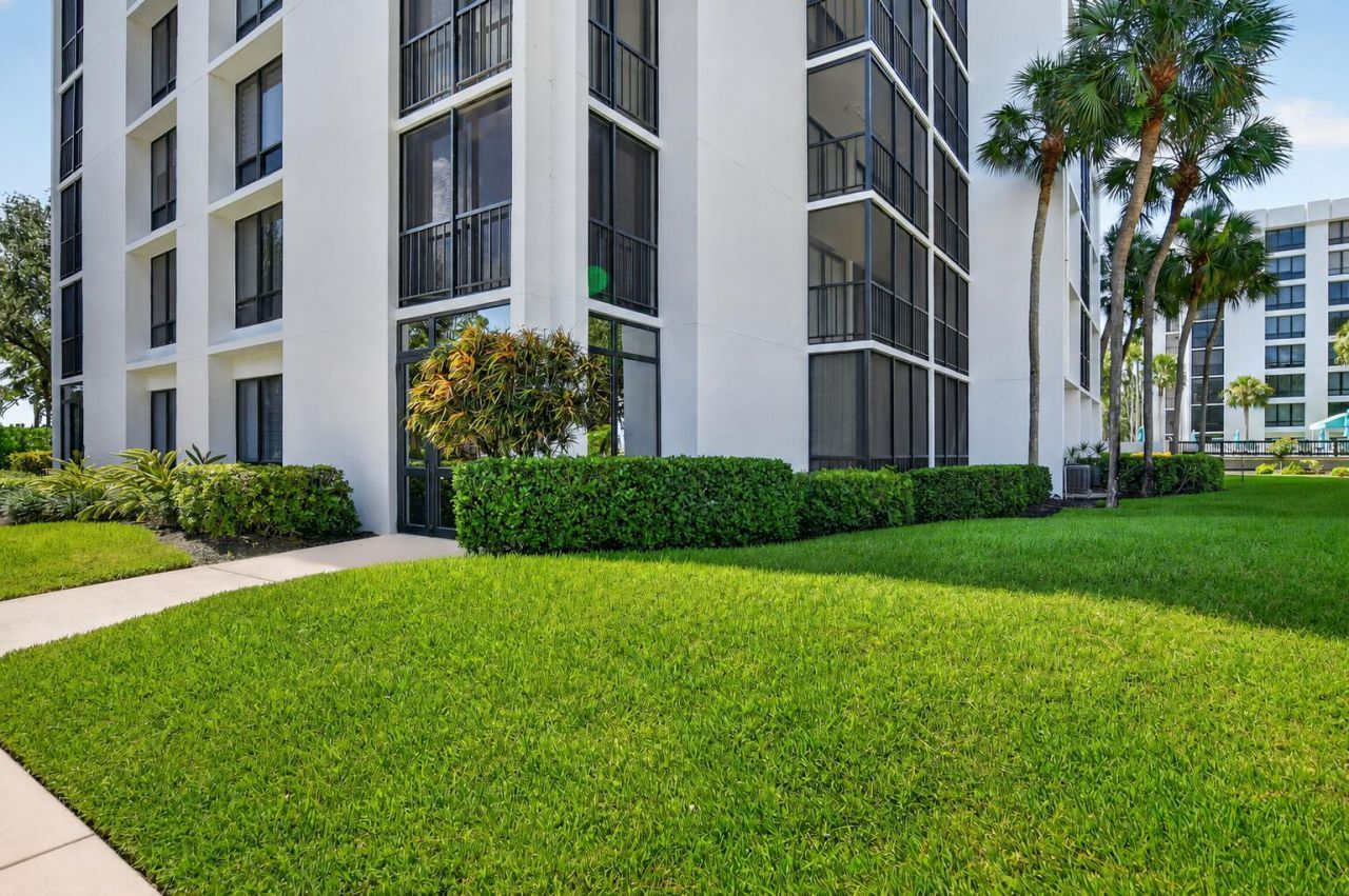 7847 Lakeside Boulevard, Unit 1015, Boca Raton, FL 33434 Photo