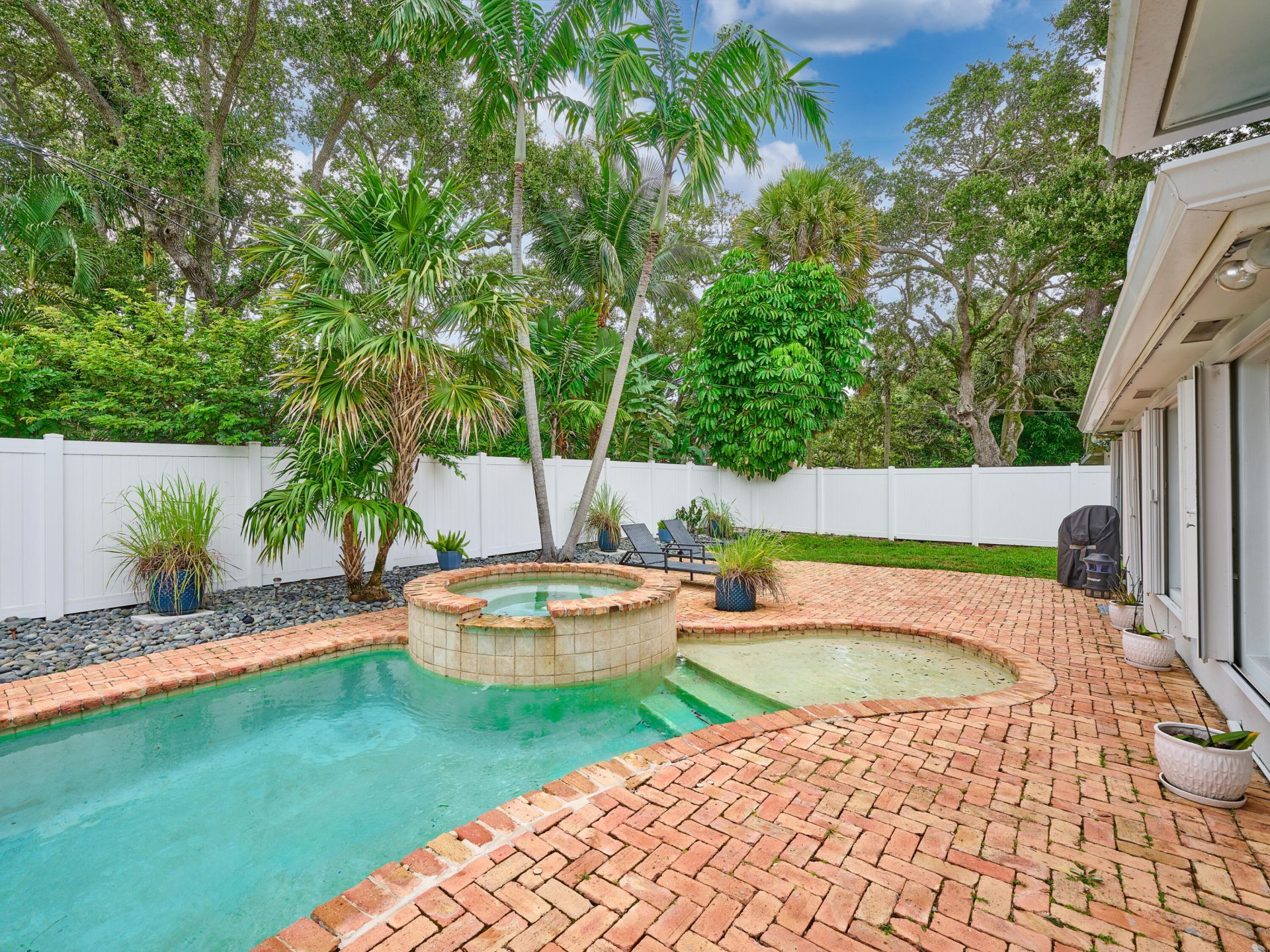 683 SW 2nd Street, Boca Raton, FL 33486 Photo