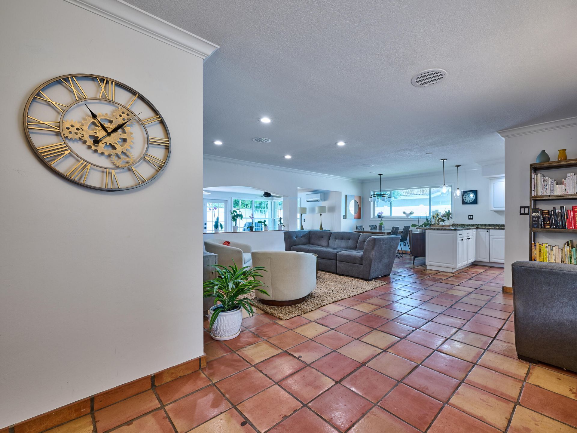 683 SW 2nd Street, Boca Raton, FL 33486 Photo