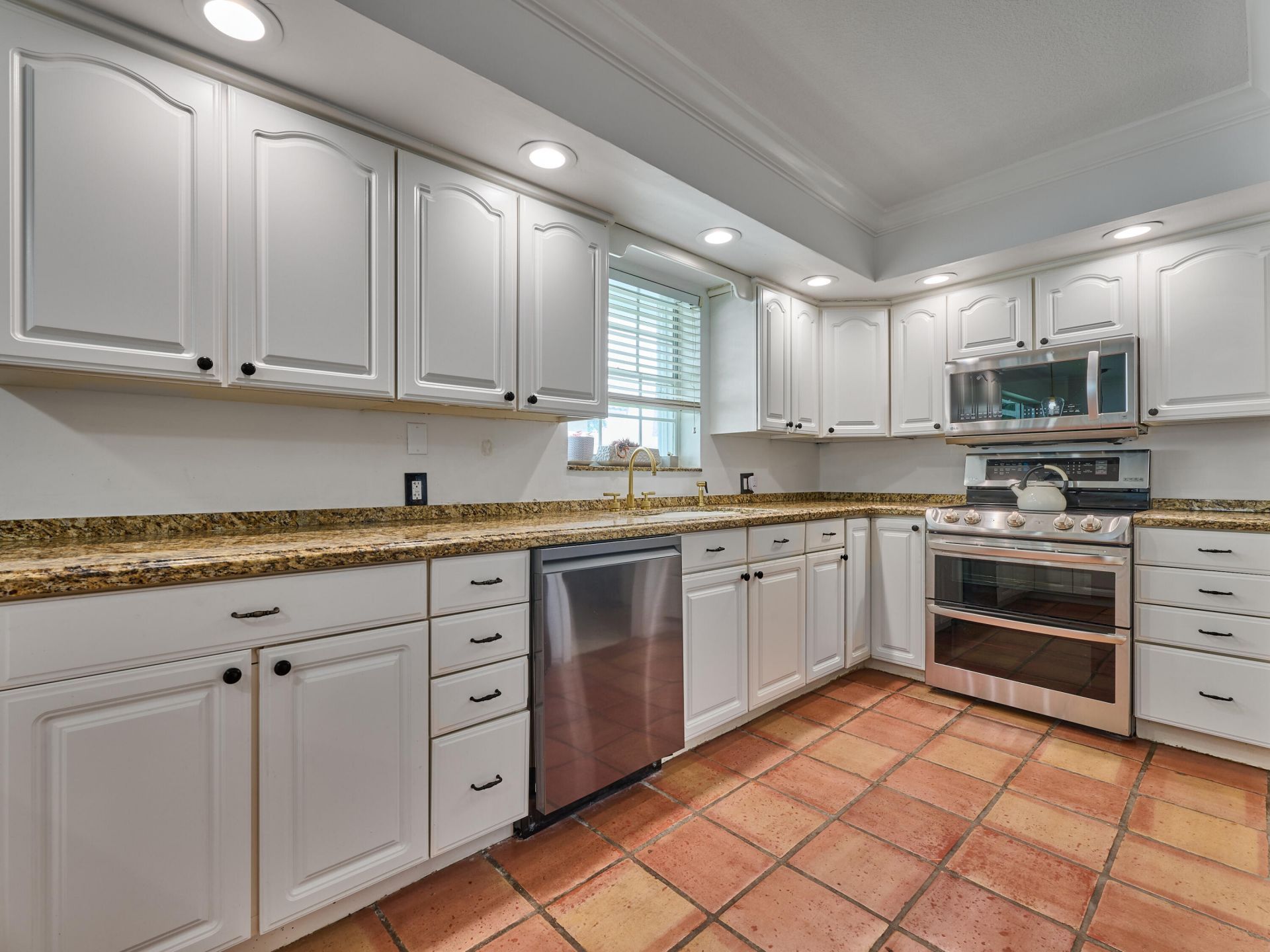 683 SW 2nd Street, Boca Raton, FL 33486 Photo
