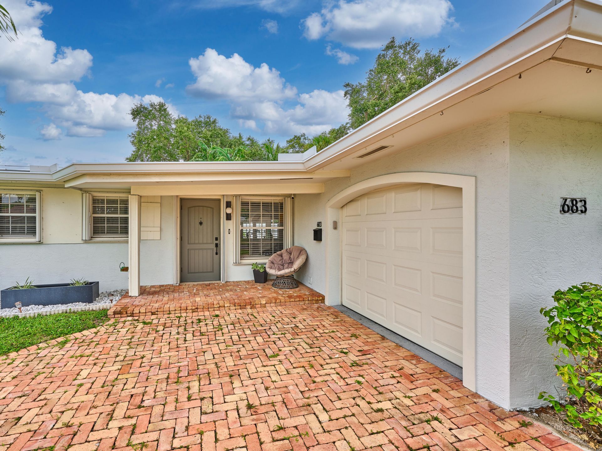 683 SW 2nd Street, Boca Raton, FL 33486 Photo