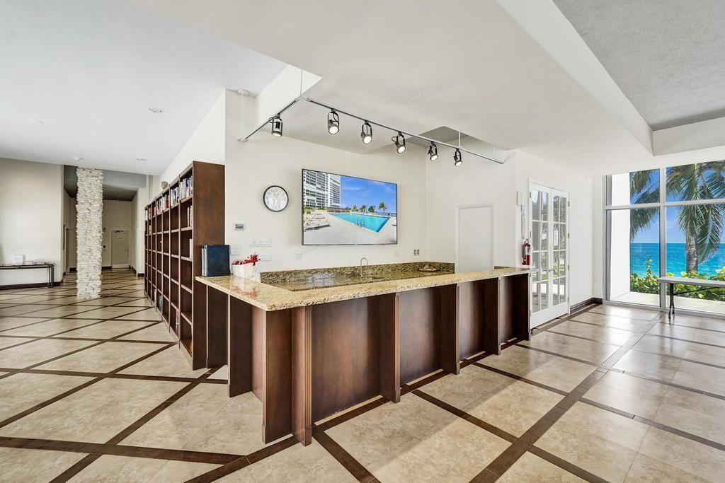 4300 N Ocean Boulevard, Unit 9H, Fort Lauderdale, FL 33308 Photo