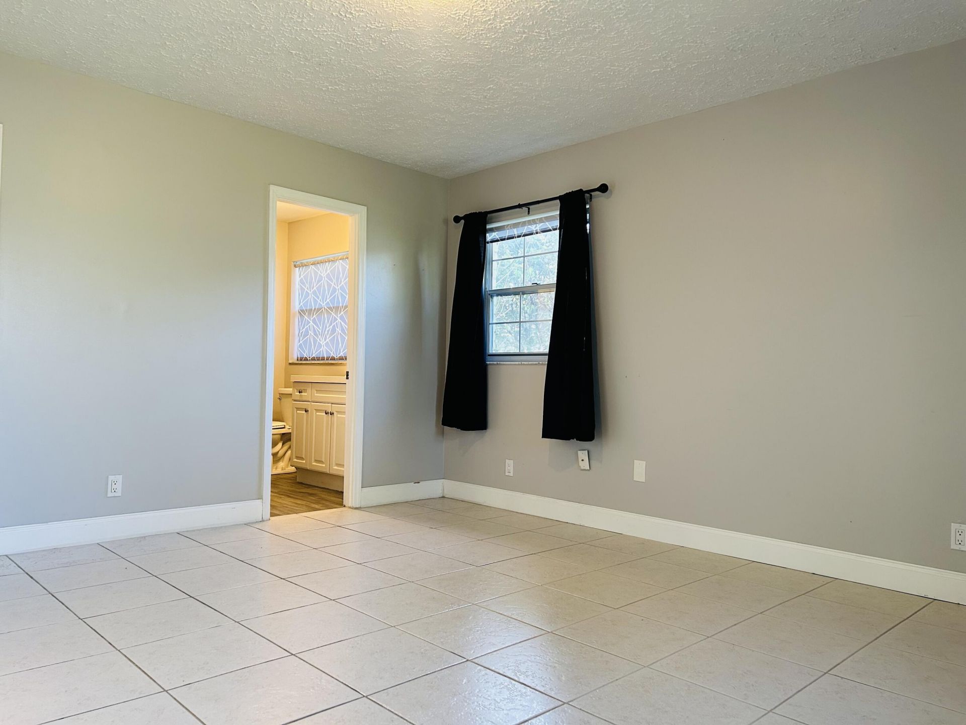 2486 SE Wishbone Road, Port Saint Lucie, FL 34952 Photo