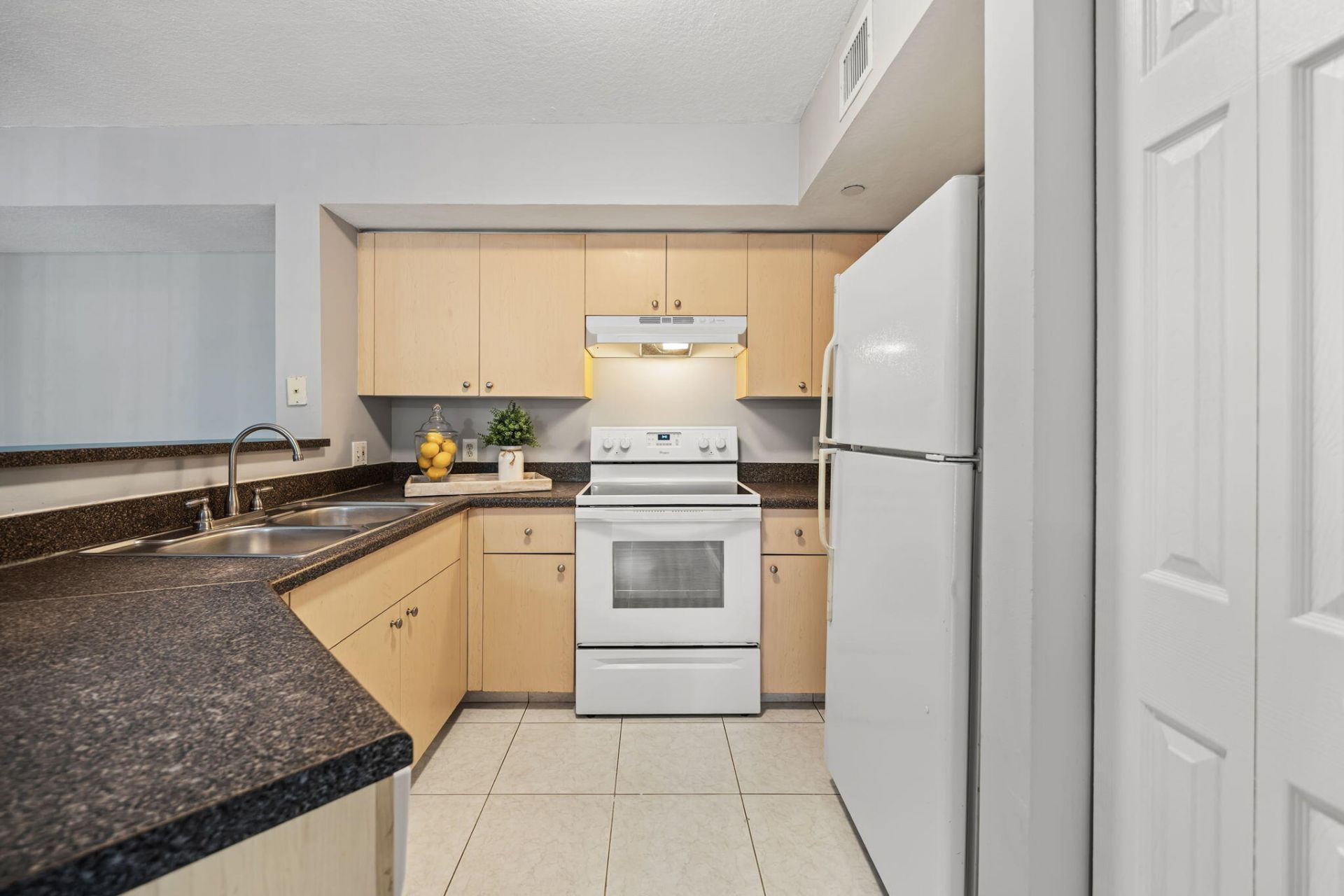 4151 San Marino Boulevard, Unit 203, West Palm Beach, FL 33409 Photo
