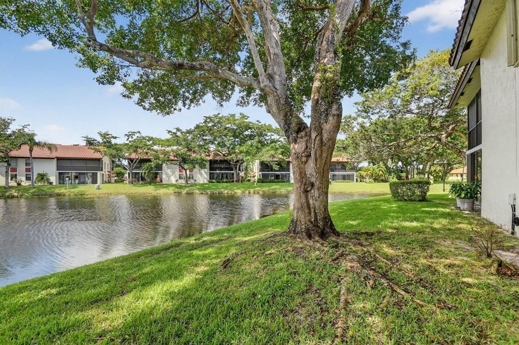 10631 Ocean Palm Way, Unit 202, Boynton Beach, FL 33437 Photo