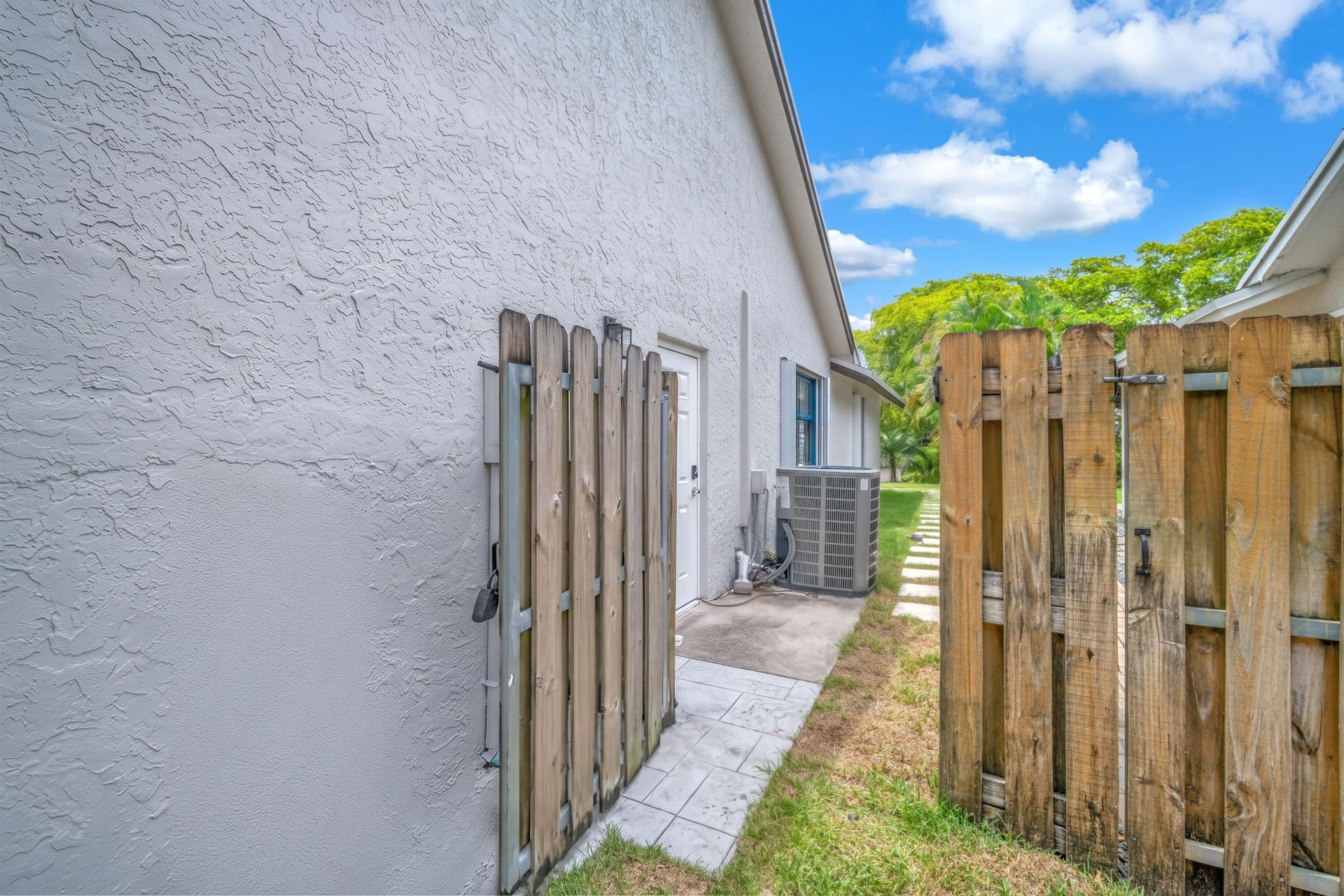 8411 SW 57th Street, Davie, FL 33328 Photo