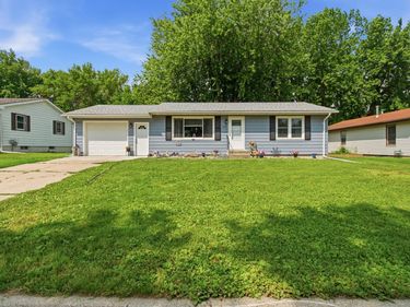 1213 3rd Street NW, Waseca, MN 56093