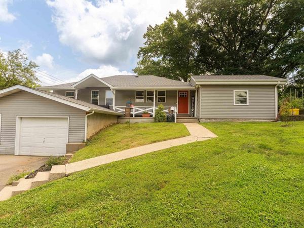 615 E GRAND Avenue, Carterville, IL 62918