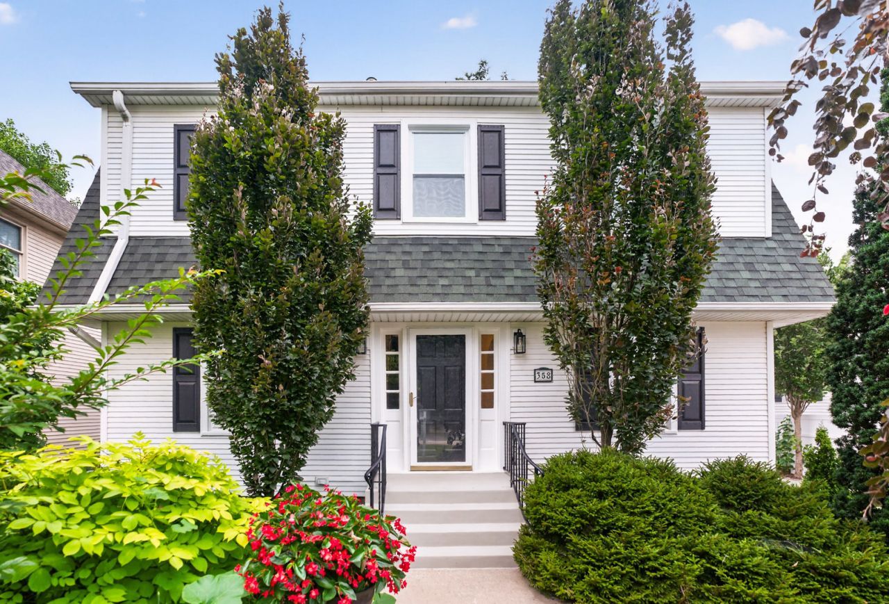 358 N Main Street , Lombard, IL 60148
