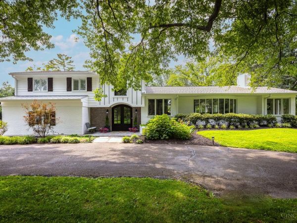 5025 Drake Rd, Indian Hill, OH 45243