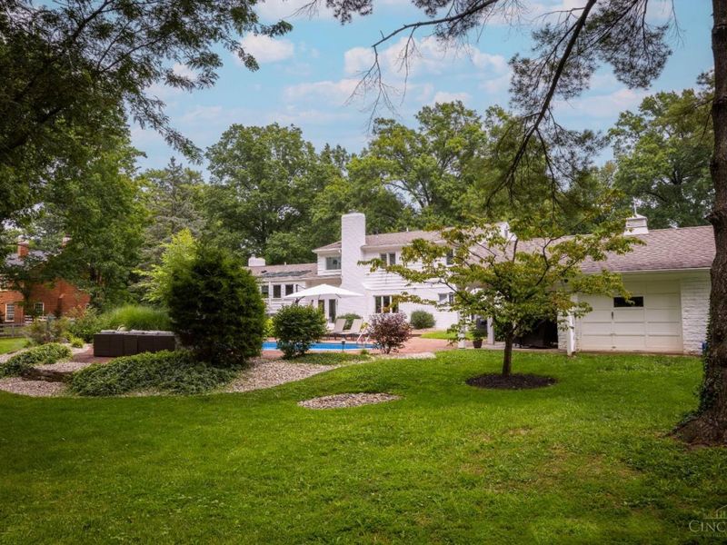5025 Drake Rd, Indian Hill, OH 45243 Photo 24