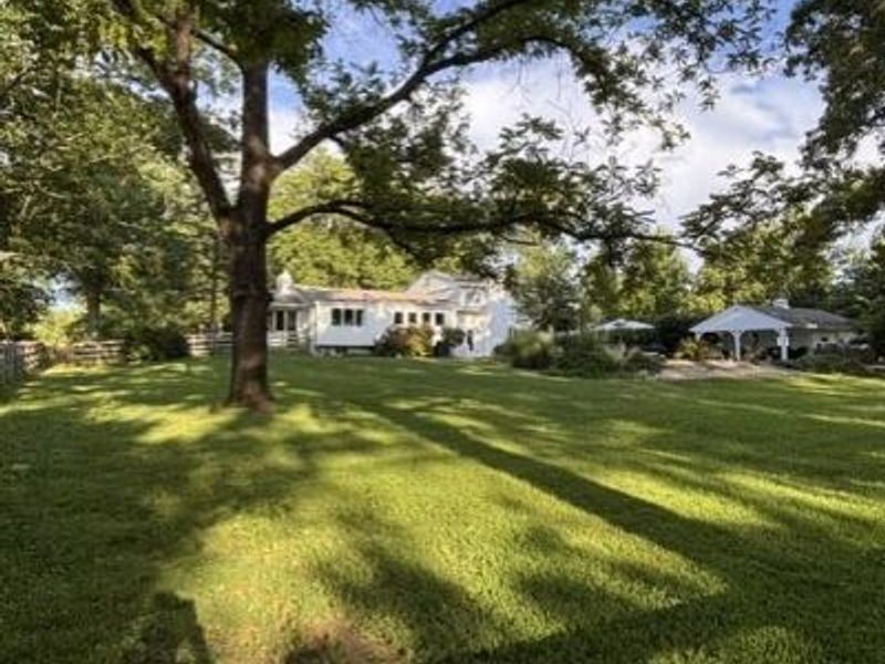 5025 Drake Rd, Indian Hill, OH 45243 Photo 9