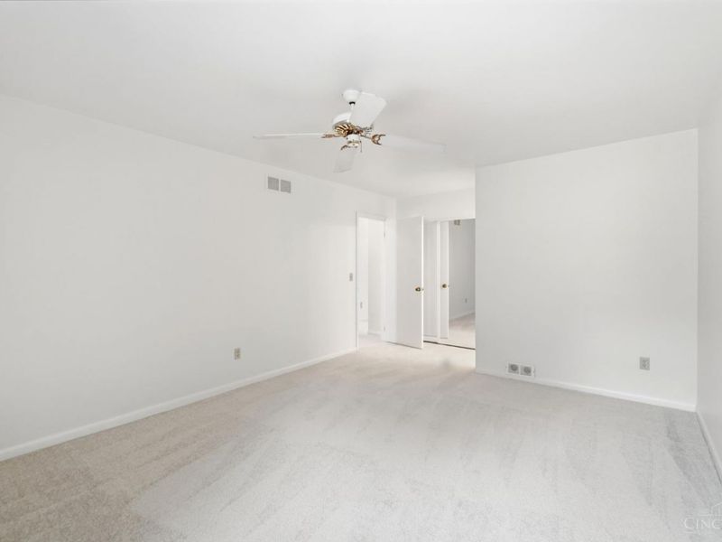 2111 Sutton Avenue, Unit G, Cincinnati, OH 45230 Photo 18