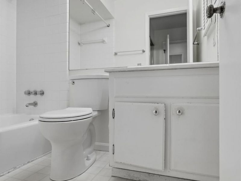 2111 Sutton Avenue, Unit G, Cincinnati, OH 45230 Photo 21