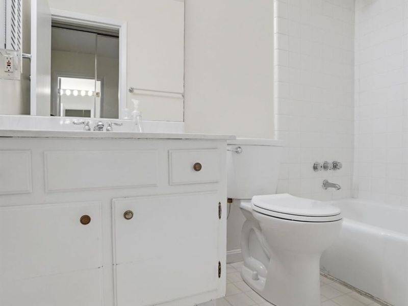 2111 Sutton Avenue, Unit G, Cincinnati, OH 45230 Photo 25