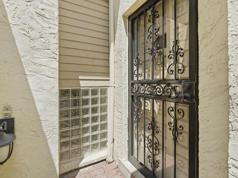 2111 Sutton Avenue, Unit G, Cincinnati, OH 45230 Photo 4
