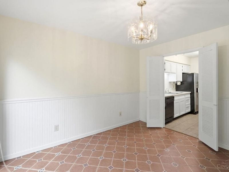 2111 Sutton Avenue, Unit G, Cincinnati, OH 45230 Photo 9