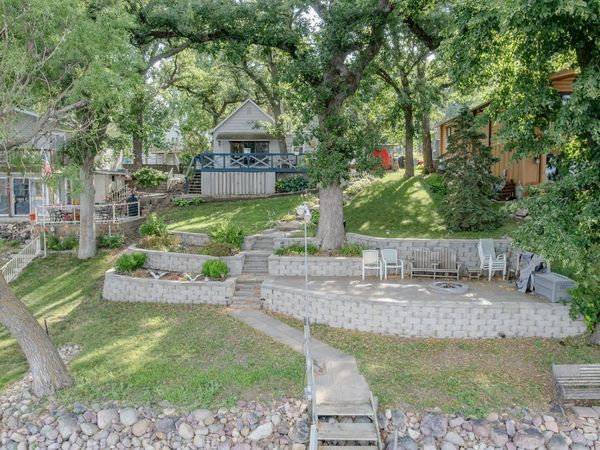 16603 Shoreline Drive, Spirit Lake, IA 51360