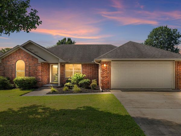 913 Mesquite Trail , Jacksonville, AR 72076