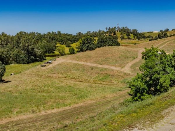 10371 Highway 124, Ione, CA 95640