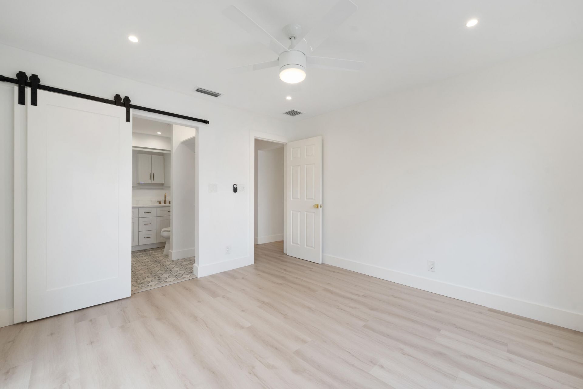 514 52nd Street, West Palm Beach, FL 33407 Photo