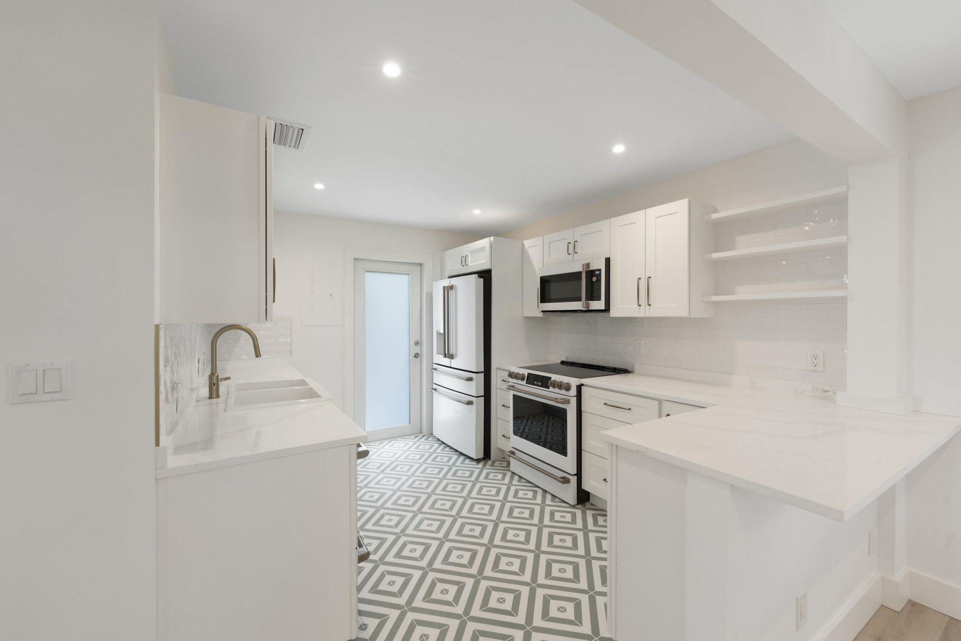 514 52nd Street, West Palm Beach, FL 33407 Photo