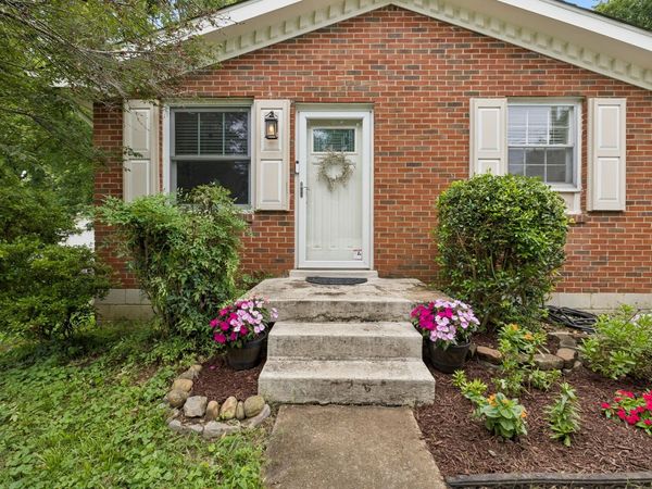 7010 Bonnavent Dr , Hermitage, TN 37076