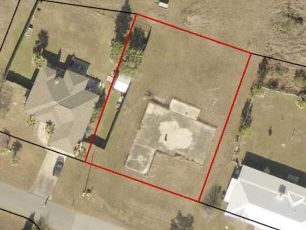 12021 Country Club Drive , Panama City, FL 32404