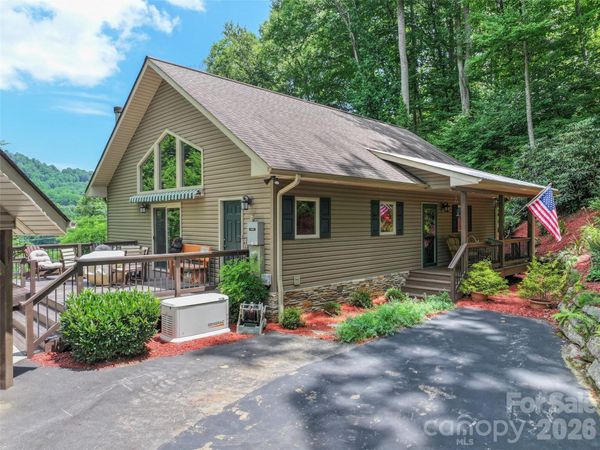 39 Maplewood Drive , Maggie Valley, NC 28751