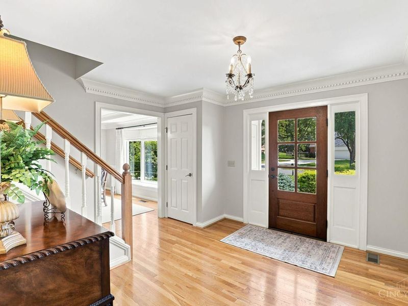 9786 Bennington Drive, West Chester, OH 45241 Photo 4