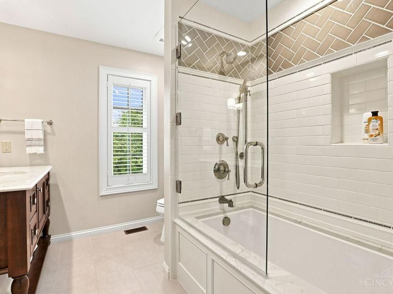 9786 Bennington Drive, West Chester, OH 45241 Photo 48