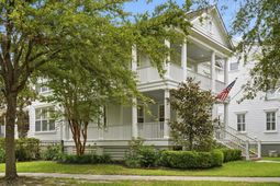 2402 Settlers Street photo 4