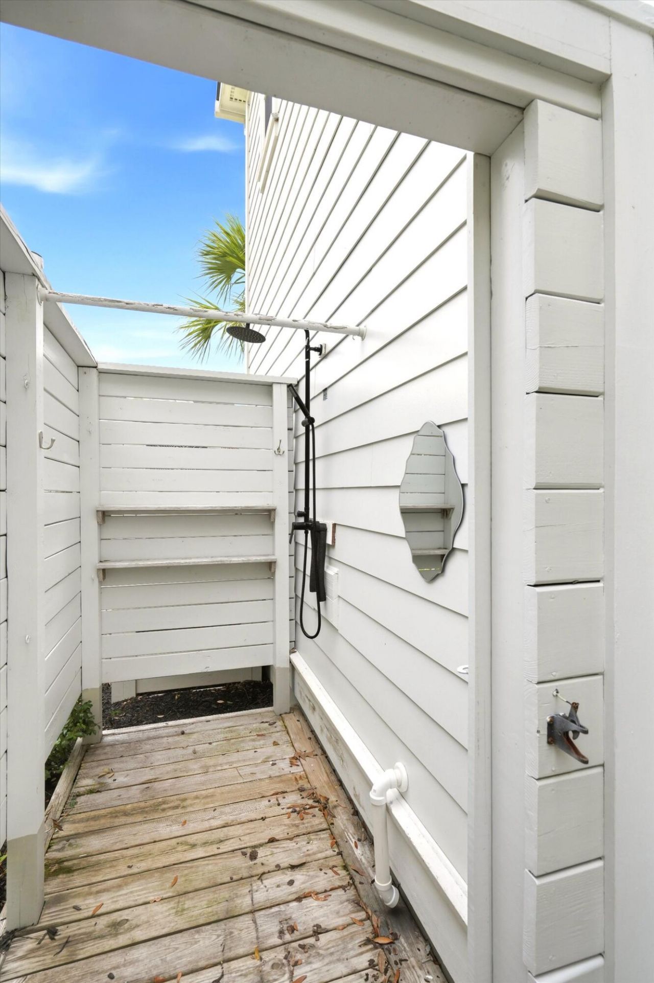 2402 Settlers Street Photo 66