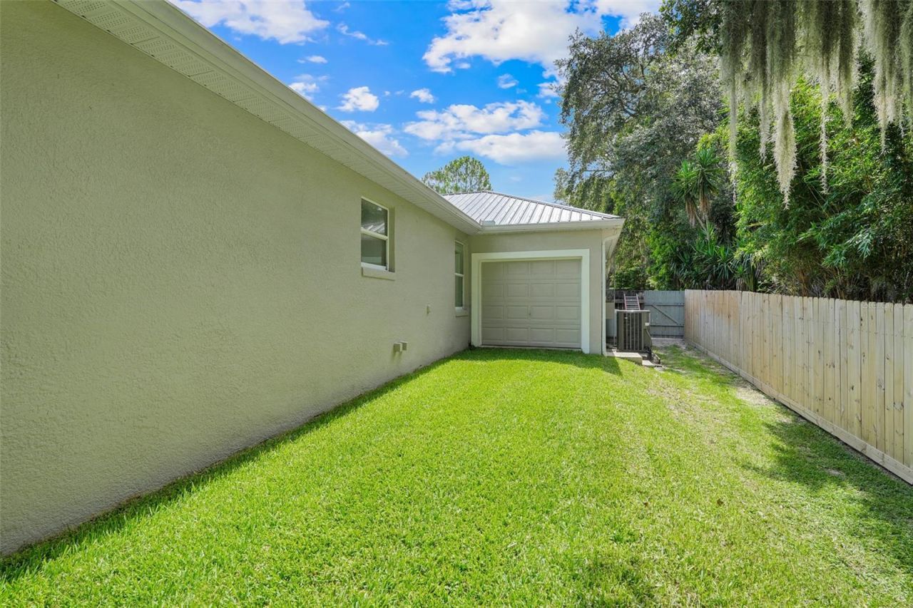 18233 Rose Street, Groveland, FL 34736 Photo