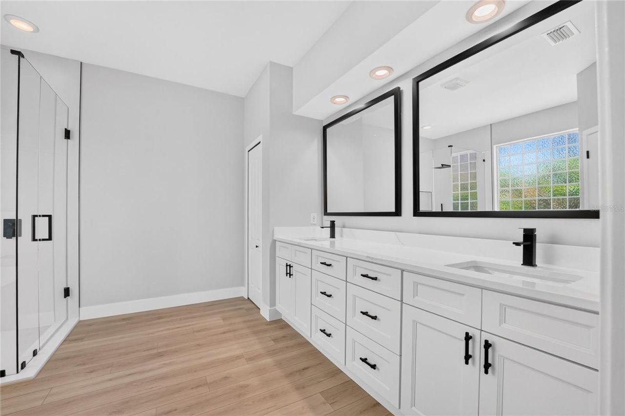 572 Oceanside Boulevard , Melbourne, FL 32903 Photo