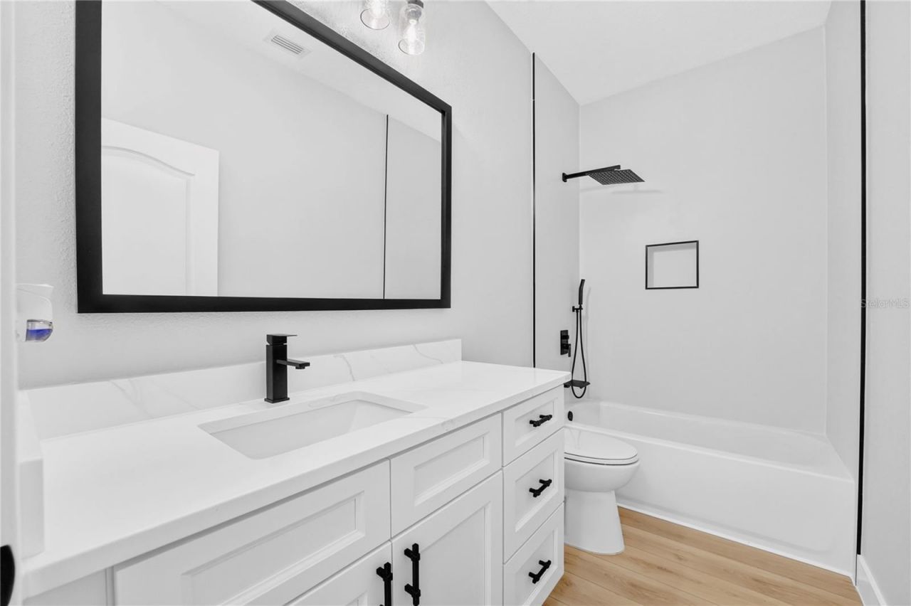 572 Oceanside Boulevard , Melbourne, FL 32903 Photo