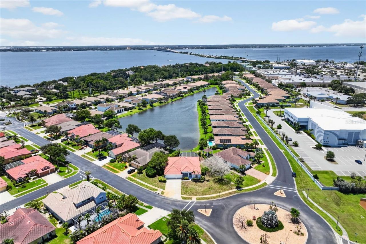 572 Oceanside Boulevard , Melbourne, FL 32903 Photo