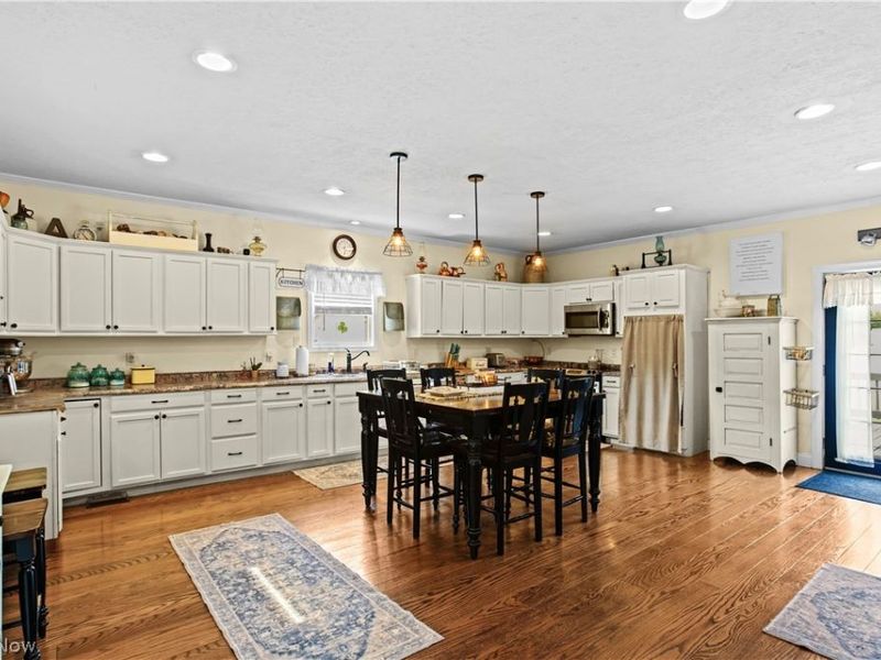 1025 3rd Street , Brilliant, OH 43913 Photo 2