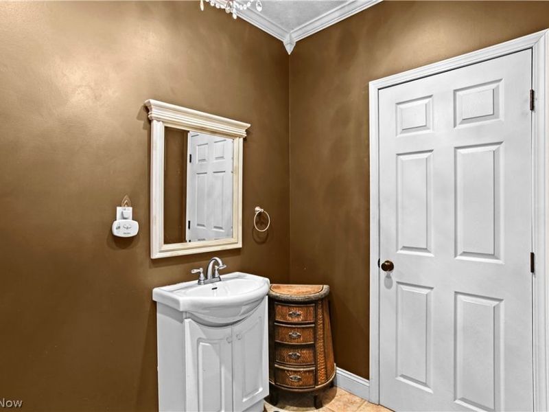 1025 3rd Street , Brilliant, OH 43913 Photo 22