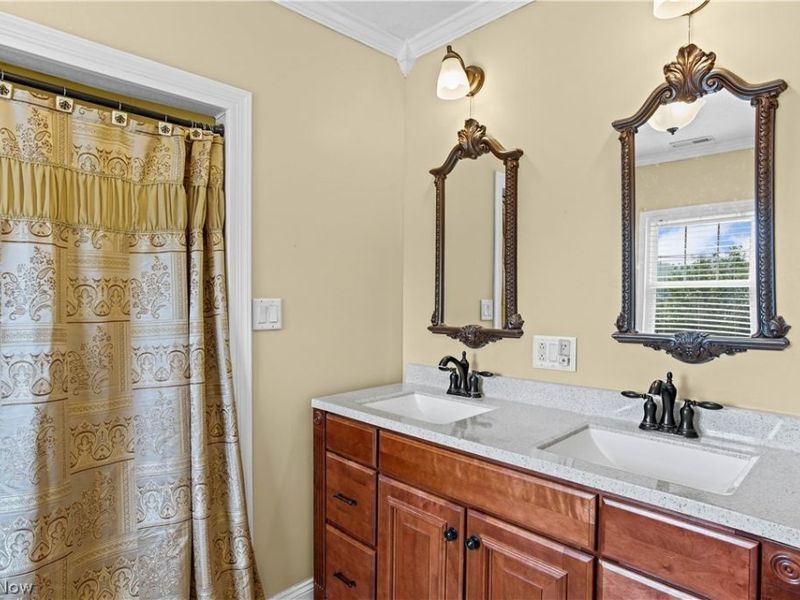 1025 3rd Street , Brilliant, OH 43913 Photo 25