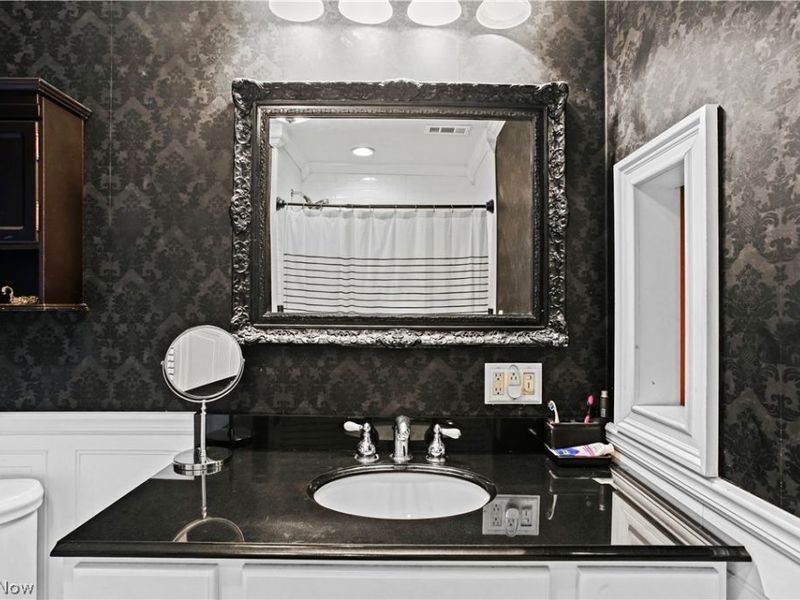 1025 3rd Street , Brilliant, OH 43913 Photo 32