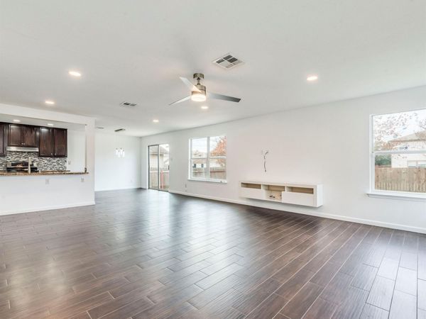 12825 Sexson Ridge CV, Del Valle, TX 78617