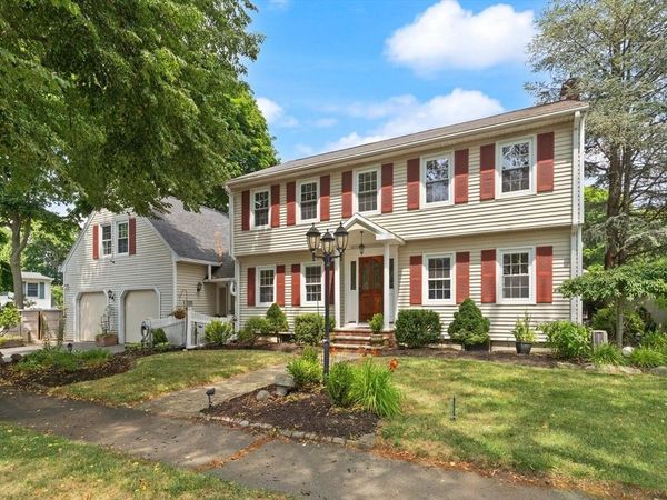 4 Berrywood Ln, Beverly, MA 01915