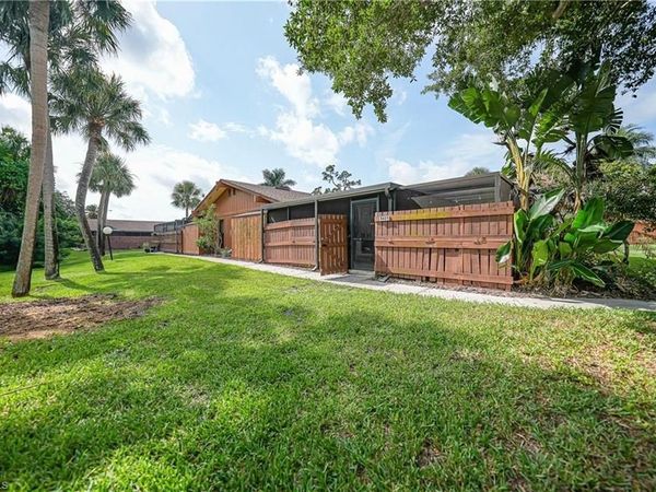 5625 Foxlake DR , NORTH FORT MYERS, FL 33917